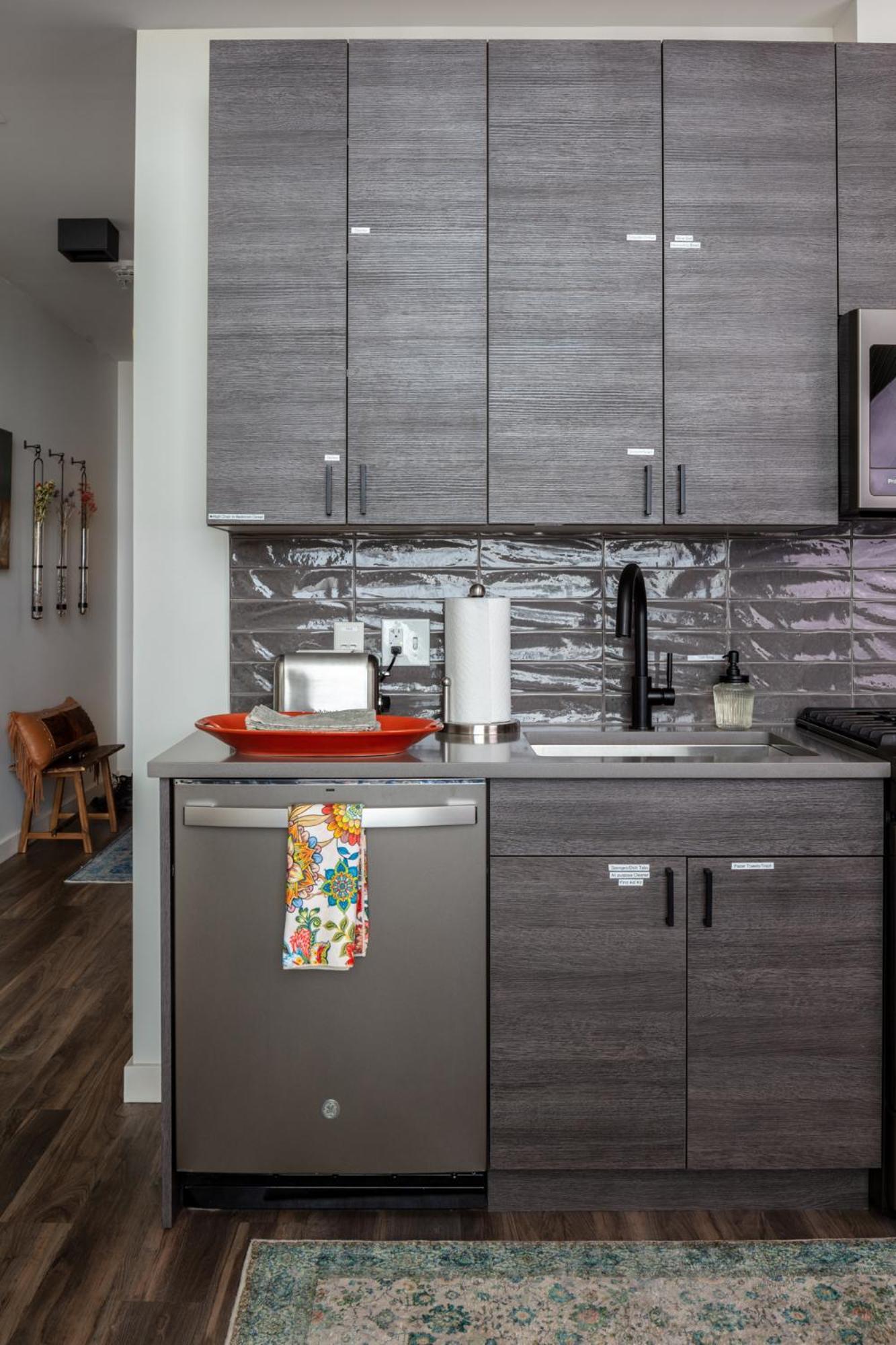 Gorgeous Midtown Condo ボーズマン エクステリア 写真