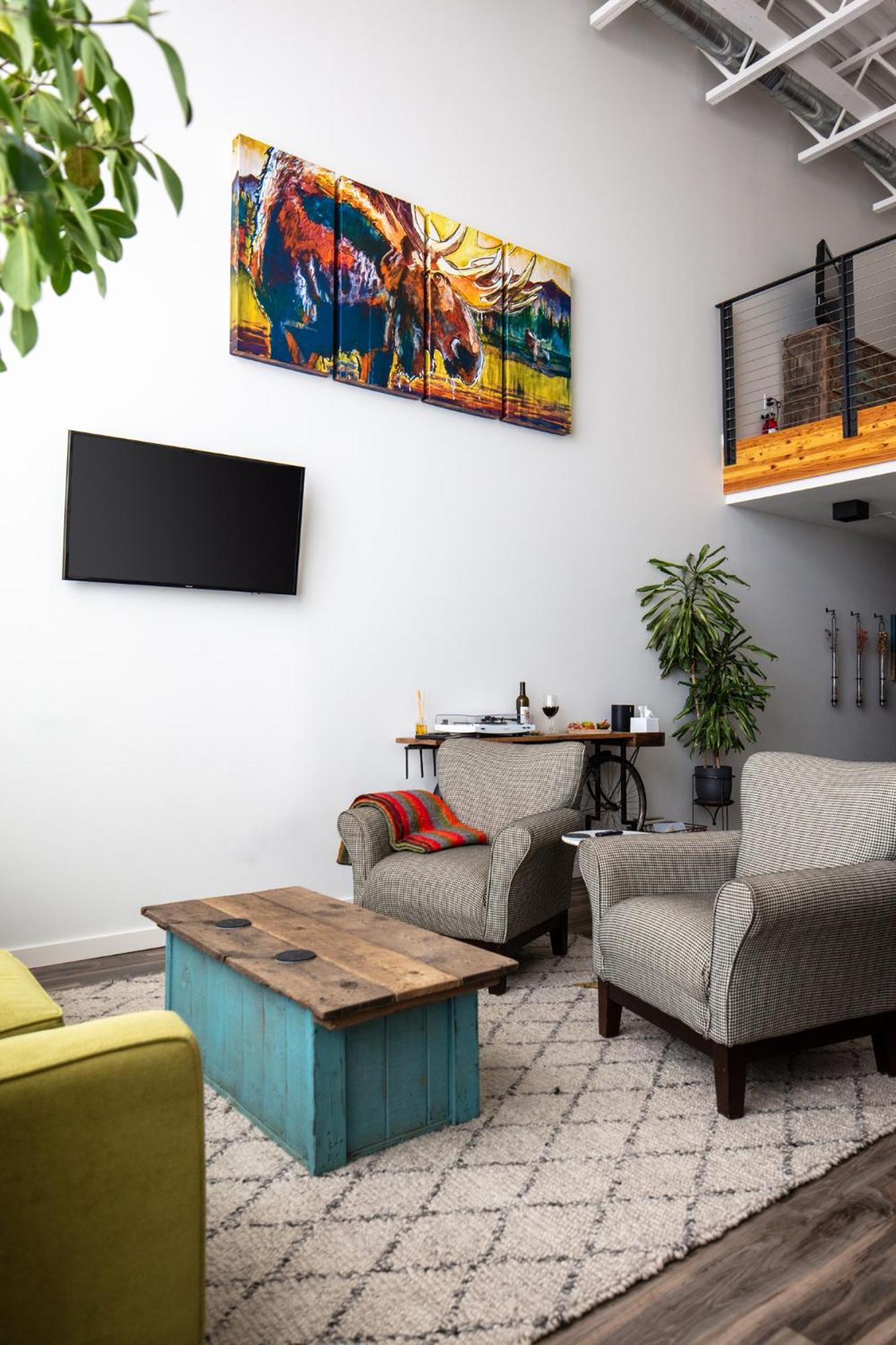 Gorgeous Midtown Condo ボーズマン エクステリア 写真