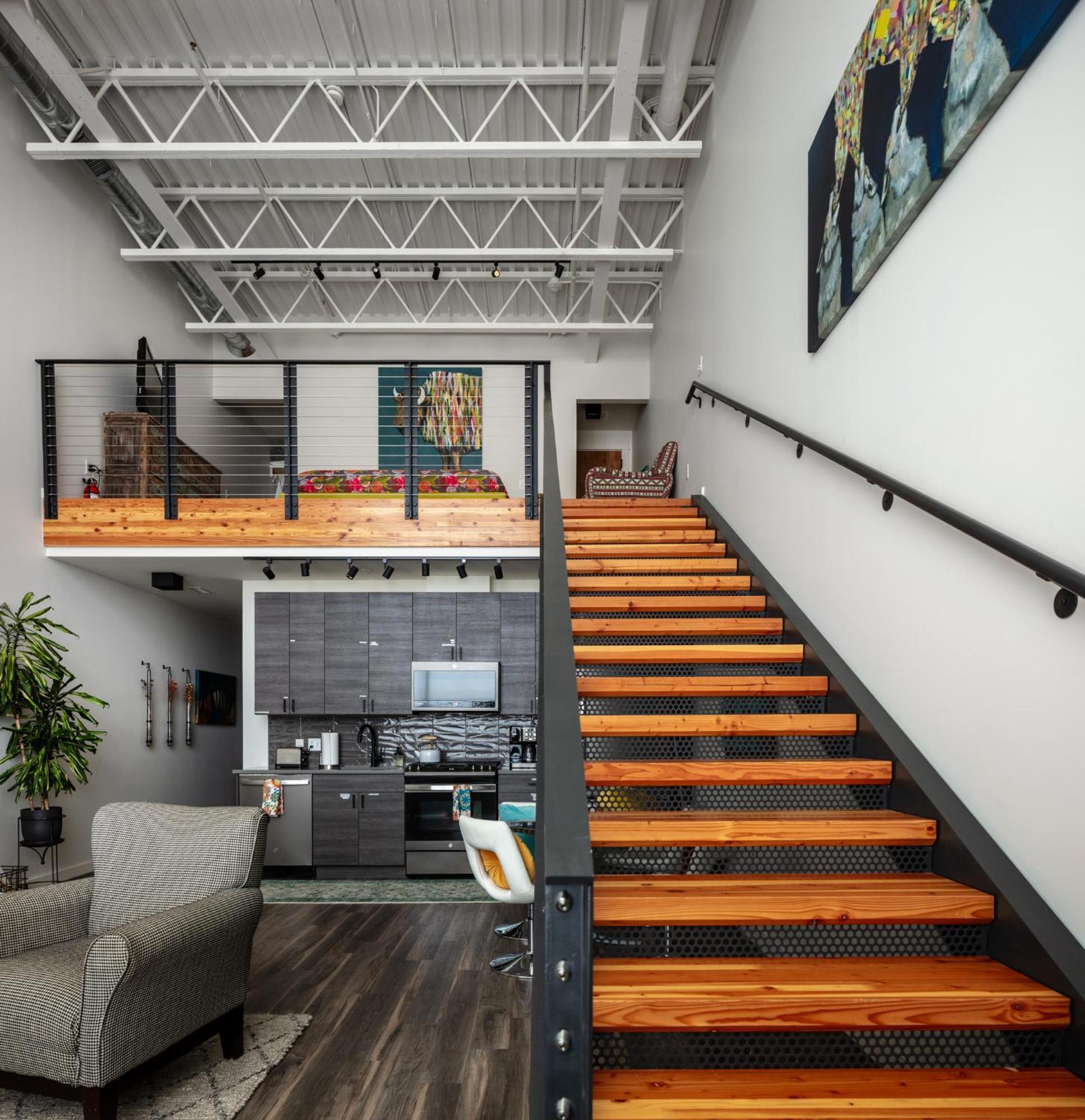 Gorgeous Midtown Condo ボーズマン エクステリア 写真